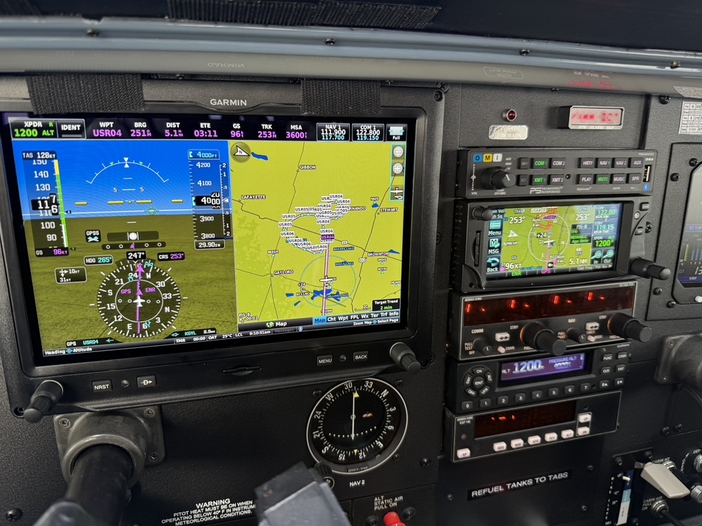 Garmin G1000 avionics panel with flight plan
